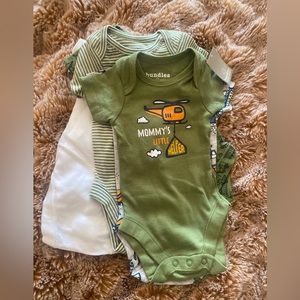 NWT set of five Children’s Place newborn short sleeve onesies for boys